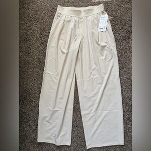 Athleta Stratosphere Wide Leg Cream Pants. Brand new with tags